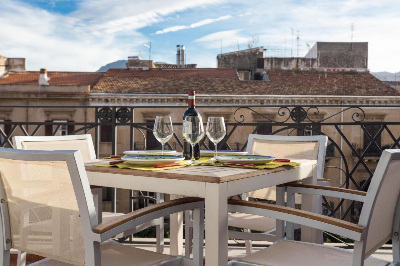 דירות פלרמו Terrazza Massimo מראה חיצוני תמונה
